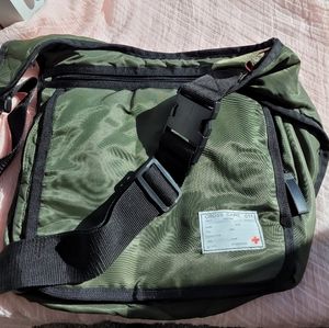 NWOT - Unisex crossbody bag